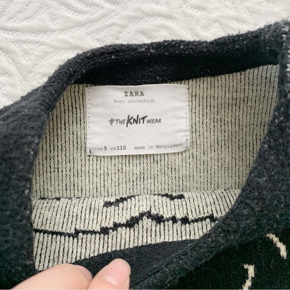 Zara Boys' Knitwear Negative Tiger Sweater, Black - Picture 4 of 4